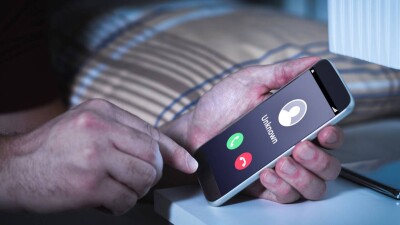 37 млн попыток аферистов дозвониться казахстанцам пресекли за год