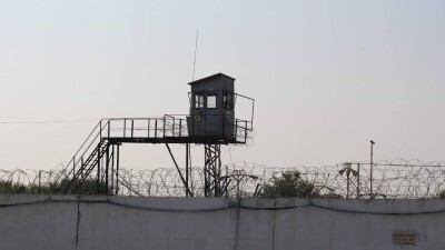 Курьер мошенника, обманувшего пенсионерку на 15 млн тенге, получил срок в Астане