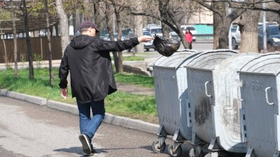 Обменять вторсырьё на еду предложат алматинцам