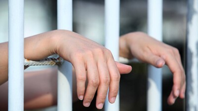 Разыскиваемые за тяжкие преступления казахстанцы добровольно вернулись из Турции