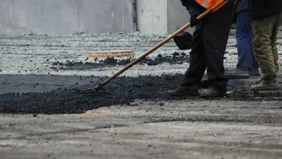 Из-за провала асфальта в Алматы компанию в сфере технадзора лишили аккредитации