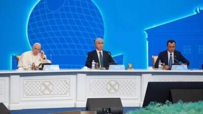 Токаев открыл съезд духовных лидеров в Нур-Султане