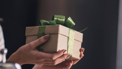 18,4 млн тенге из бюджета собирались потратить на подарочный набор за 3500 тенге в Алматинской области