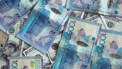 Всеобщее декларирование: какие суммы работникам ГУ и нацкомпаний с 1 января придётся хранить в банке