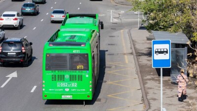 Подарить женщинам на 8 Марта бесплатный проезд решили в некоторых городах Казахстана