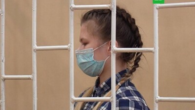 Россиянку, которая пришла с оружием в детсад, приговорили к 17 годам заключения в Красноярске