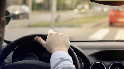 На двух улицах Астаны временно разрешили заезжать на автобусные полосы