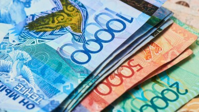 Трое махинаторов оставили Казахстан без 449 млн тенге. Их будут судить