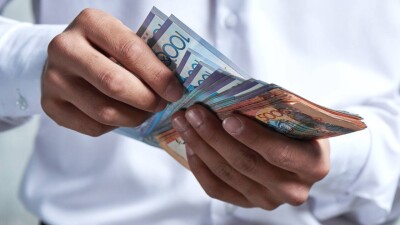 На 96 млн тенге оштрафовали за взятку экс-чиновника из управления экологии Алматы