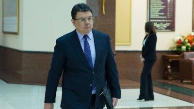 Бозумбаев: Я не в резиденции живу, а снимаю квартиру в Талдыкоргане
