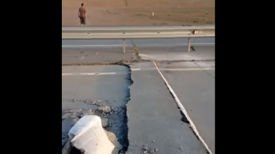 Разбитый участок трассы Алматы – Жаркент возмутил автолюбителей