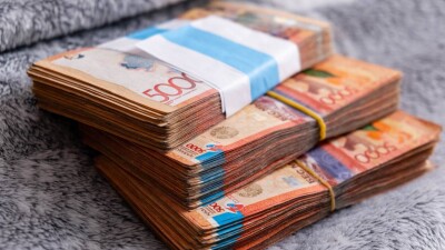 Алименты на 5 млн тенге похитили двое бывших судоисполнителей в Астане
