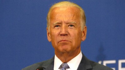 Байден: За 20 лет от пуль погибло больше школьников, чем постовых полицейских и военных вместе взятых