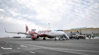 FlyArystan приостановил платную офлайн-регистрацию на международные рейсы