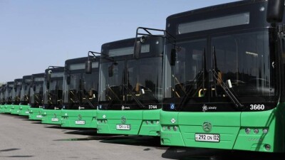 105 новых автобусов на газе появились в Алматы, 14 из них уже вышли на линию