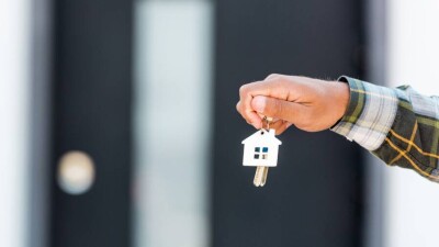 Квартиры на вторичном рынке подорожали на 28% за год