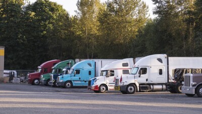 Очереди могут образоваться на одном пункте пропуска на границе России и Казахстана