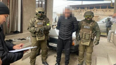 На границе с Узбекистаном задержали преступную группу, собиравшую дань с дальнобойщиков