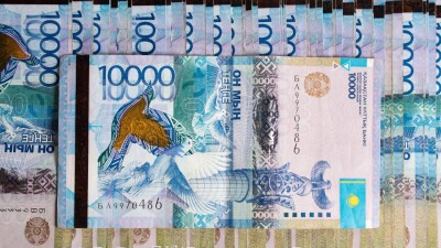 В Павлодаре задержали женщину, которая заняла у знакомых 100 млн тенге и не вернула