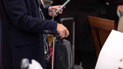 Информацию о распродаже забытого багажа по 1000 тенге опровергли в аэропорту Астаны