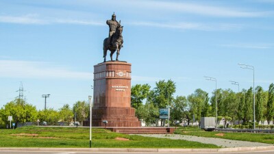 Почти 17 млн тенге хотят потратить на 11 светящихся скамеек в Петропавловске