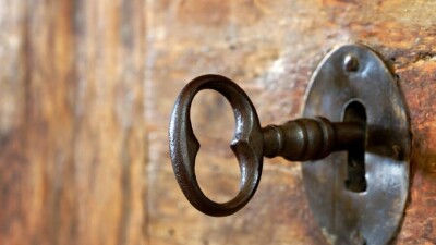 Застройщика ЖК "Жайсан" в Алматы обязали вернуть деньги дольщикам, но он оспаривает решение суда