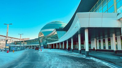 Из-за пожара в аэропорту Астаны задерживаются 18 рейсов, время вылета неизвестно