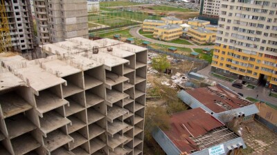 "Не успеваем". Почему в Казахстане не выполнили план по строительству жилья на 2022 год