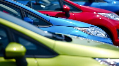Покупали дороже, продавали дешевле: создателей автомобильной финансовой пирамиды осудили в Актобе