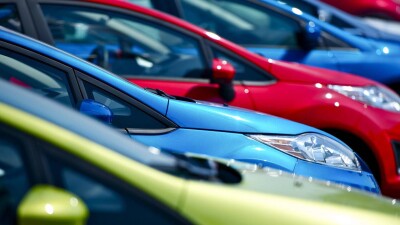 Более 30 человек осудили в Астане по делу о незаконной регистрации авто