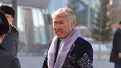 Слухи о попытке суицида Арыстанбека Мухамедиулы опровергли в Нацмузее