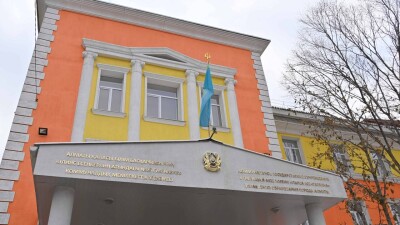 Учеников школы №25 в Алматы эвакуировали из-за сообщения о бомбе