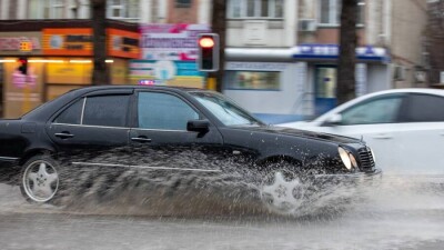 Непогода надвигается на Казахстан