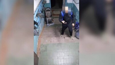 Курьера мошенников, забиравших миллионы тенге у пенсионерок, задержали в Астане