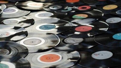 Презентацию организатора финпирамиды Hit beat music сорвали полицейские в Алматы