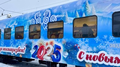 Новогоднюю электричку запустили из Астаны в два города