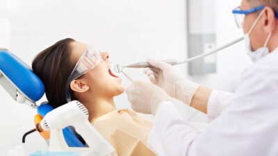 Стоматологическую клинику Уральска обязали выплатить 1,2 млн тенге за некачественные услуги