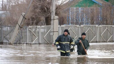 Более 150 домов и 21 двор затопило за сутки на западе Казахстана