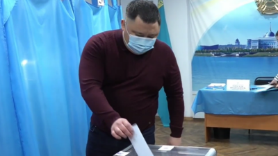 "Пропавший с радаров" чиновник из СКО оказался среди арестантов, голосовавших на выборах