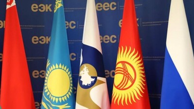 В Казахстане ввели повышенные пороги беспошлинного ввоза посылок для личного пользования