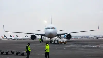 Самолёт Air Astana задержали в Алматы из-за столкновения с птицей