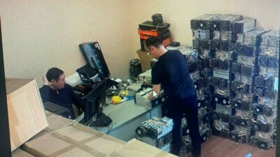 Контрабандную технику для майнинга на 390 млн тенге помог ввезти в Казахстан бывший таможенник