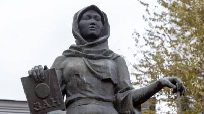 За волокиту с взысканием алиментов и другие нарушения ЧСИ лишили лицензии в Алматы