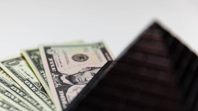 Создательнице финпирамиды, куда вложили более миллиарда тенге, вынесли приговор в Астане