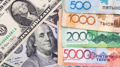 Поддержка тенге снизится: в июне из Нацфонда продадут в два раза меньше валюты, чем в мае