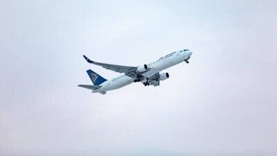Ограничения в аэропорту Уральска: Air Astana меняет самолёт, FlyArystan отменяет рейсы