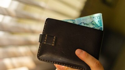 Зарплата трудоустроенных по проекту "Серебряный возраст" в Алматы не достигает и 100 тысяч тенге