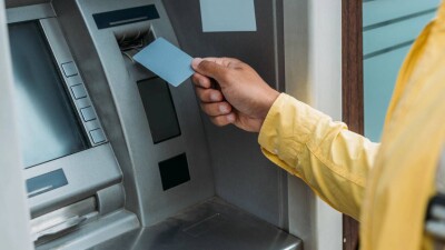 Новая купюра в 10 000 тенге вскоре поступит в массовое обращение: как отличить подделку