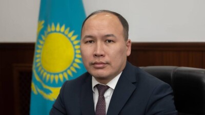 Акима Павлодара официально уволили за недостатки в работе