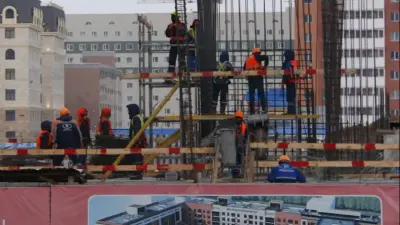 "Что вы людям обещали, то они и должны получить". Контроль за строительством ЖК усилят в Алматы